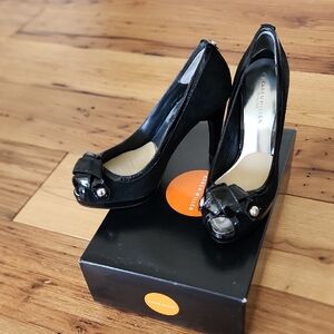 Karen Millen Glossy Black Heels with Bow Accent